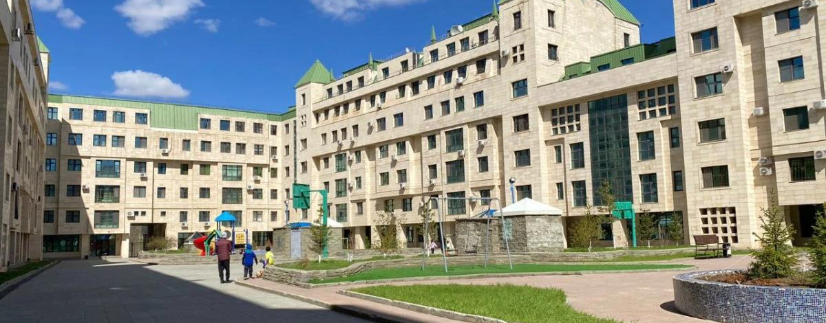 4-комнатная квартира, 204 м², 3/4 этаж, Кабанбай Батыра 13