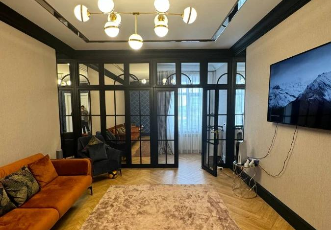 5-комнатная квартира, 244 м², 9/9 этаж, Умай Ана 14/2