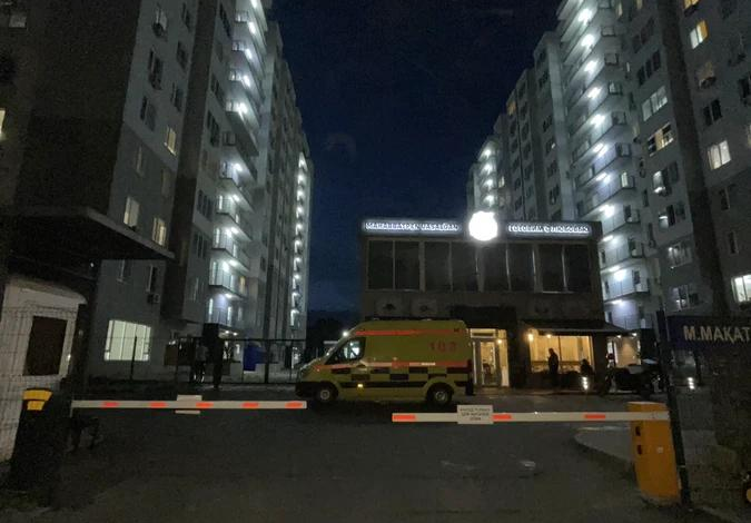 2-комнатная квартира · 41.3 м² · 1/13 этаж, Макатаева — Муратбаева