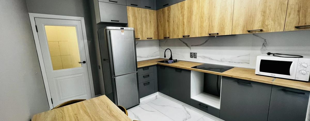 1-комнатная квартира · 46 м² · 8/13 этаж, Есенова 160/3