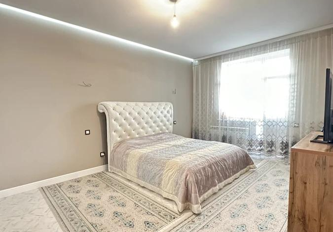 5-комнатная квартира, 205 м², 3/6 этаж, Кыз Жибек 38