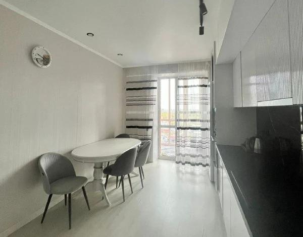 1-комнатная квартира · 37 м² · 2/10 этаж, Орынбор 13