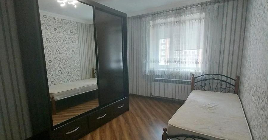 3-комнатная квартира, 85 м², 4/9 этаж, Момышулы 2/6