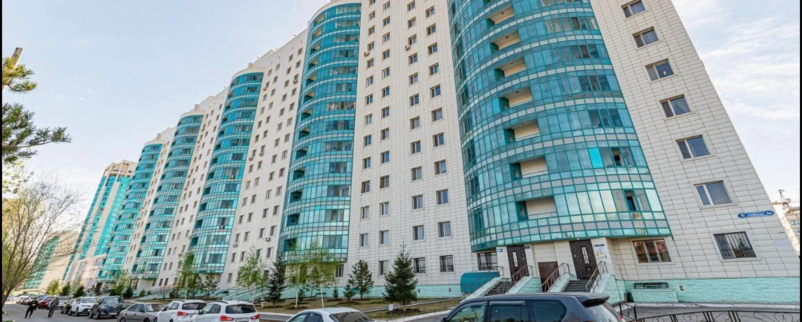 4-комнатная квартира, 107 м², 10/12 этаж, Сарайшык 5