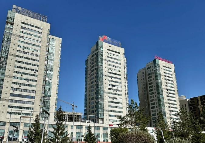 2-комнатная квартира, 75 м², 8/22 этаж, Момышулы