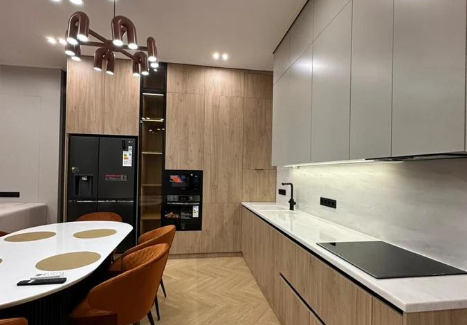 4-комнатная квартира · 155 м² · 2/6 этаж, Мкр «Мирас» — Presidents park