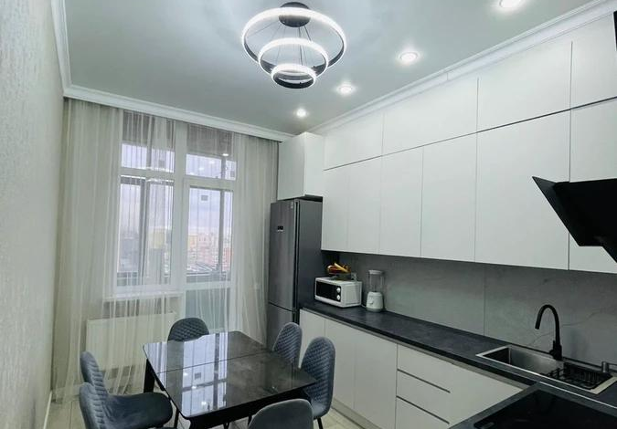 3-комнатная квартира, 90 м², 15/15 этаж, Нажимеденова 22