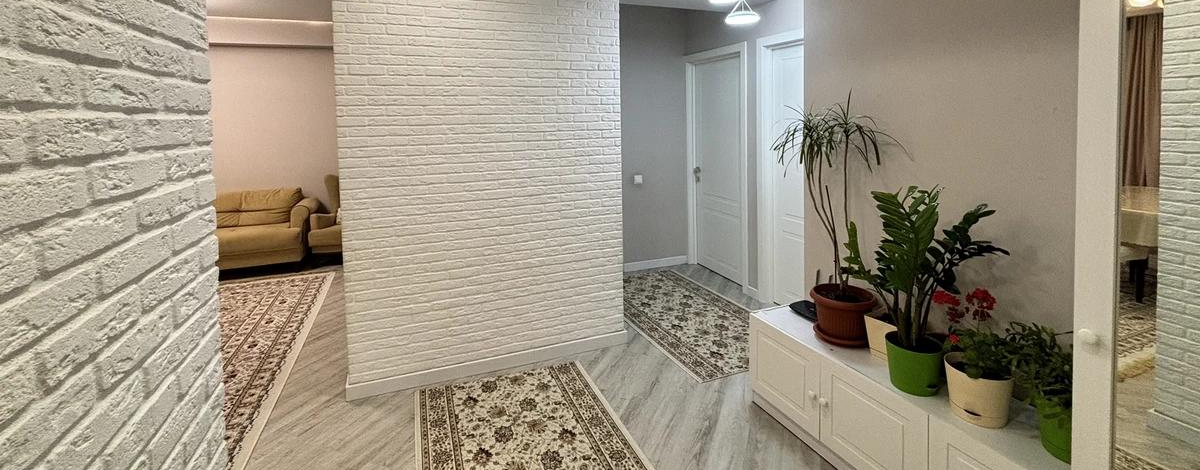 3-комнатная квартира, 76 м², 5/6 этаж, Жунисова 10 к18