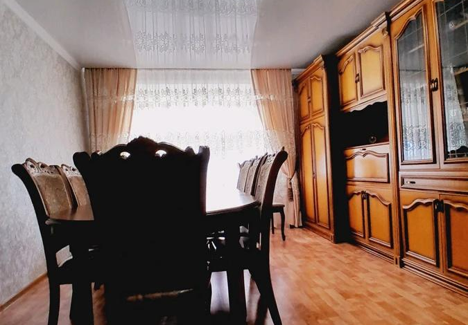 4-комнатная квартира · 97 м² · 4/4 этаж, Ермака 13/1 — Обл.больница