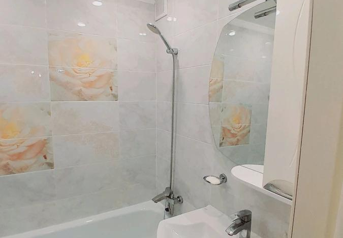 4-комнатная квартира · 97 м² · 4/4 этаж, Ермака 13/1 — Обл.больница