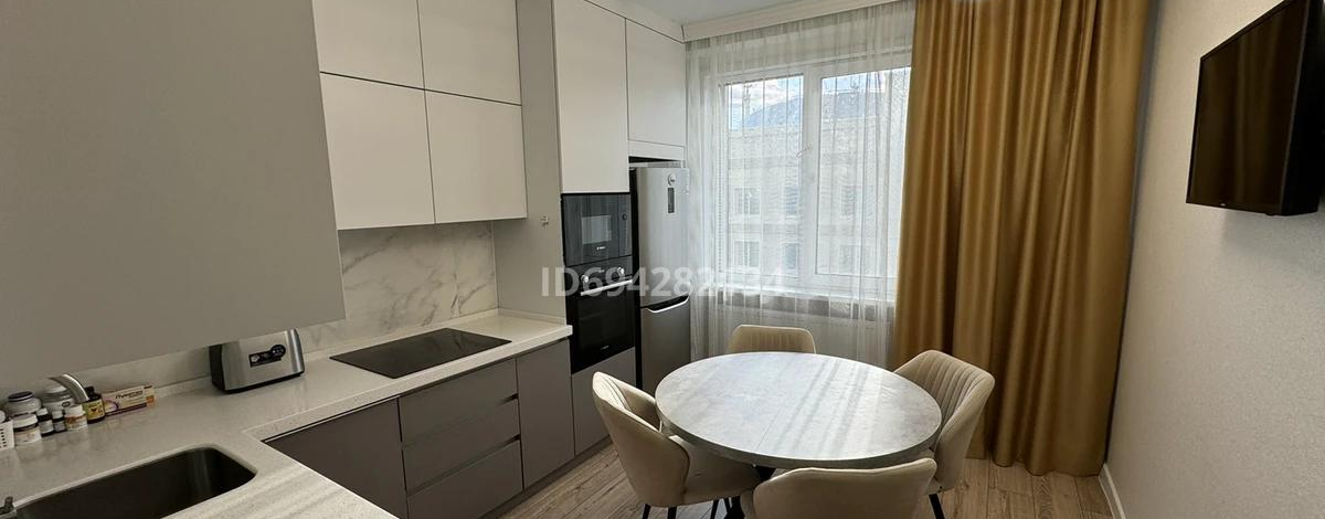 3-комнатная квартира, 84 м², 4/19 этаж, К. Аманжолова 28/2 — А.Байтурсынова