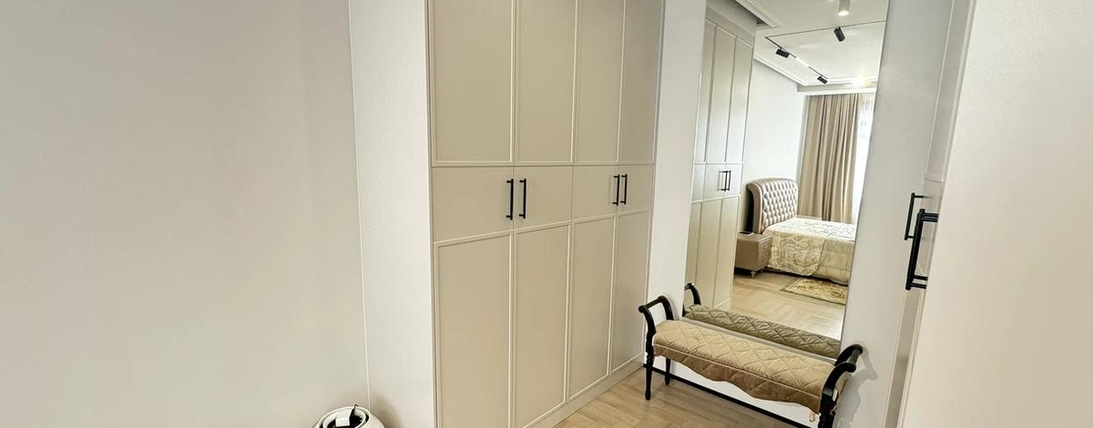 4-комнатная квартира, 176.1 м², 3/6 этаж, Кыз Жибек 38