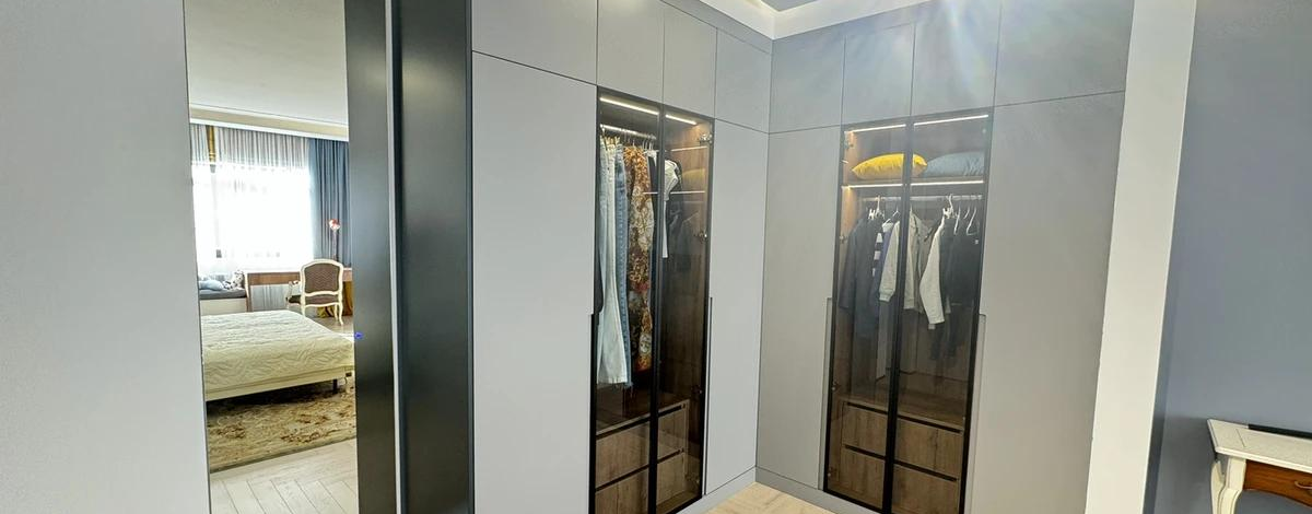 4-комнатная квартира, 176.1 м², 3/6 этаж, Кыз Жибек 38