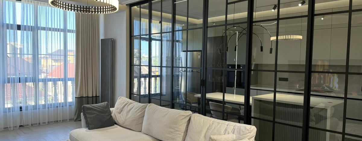 4-комнатная квартира, 176.1 м², 3/6 этаж, Кыз Жибек 38