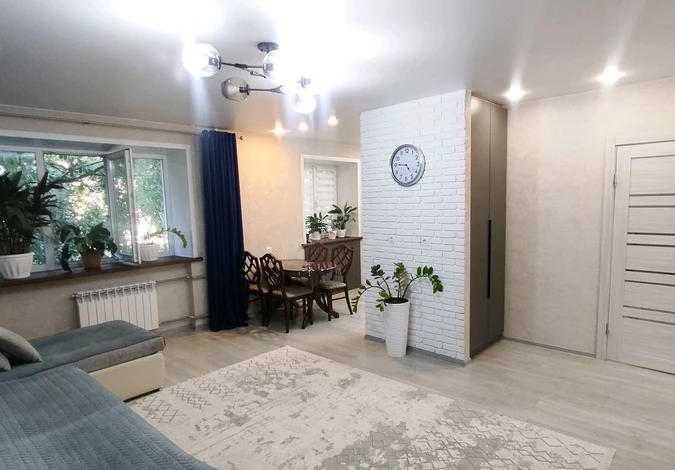 3-комнатная квартира · 80 м² · 2/5 этаж, Нурмагамбетова 40