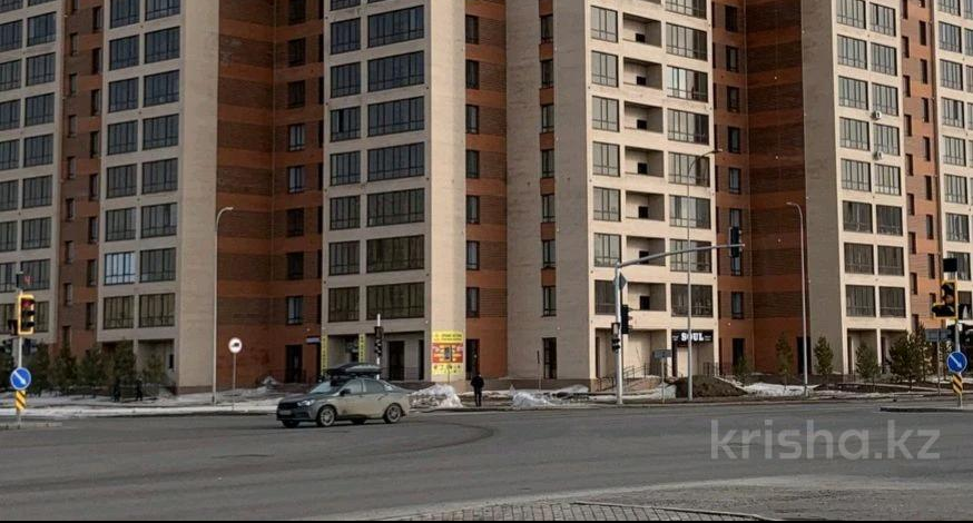 3-комнатная квартира, 93.9 м², 3/9 этаж, Айтматова 20