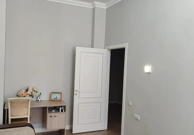 3-комнатная квартира, 103 м², 6/6 этаж, Нажимеденова 16е