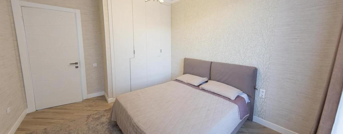 3-комнатная квартира, 90 м², 8/10 этаж, Бокейхана 25a