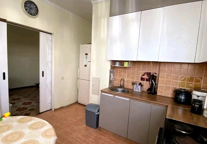 3-комнатная квартира, 73.5 м², 14/25 этаж, Абая 92/1