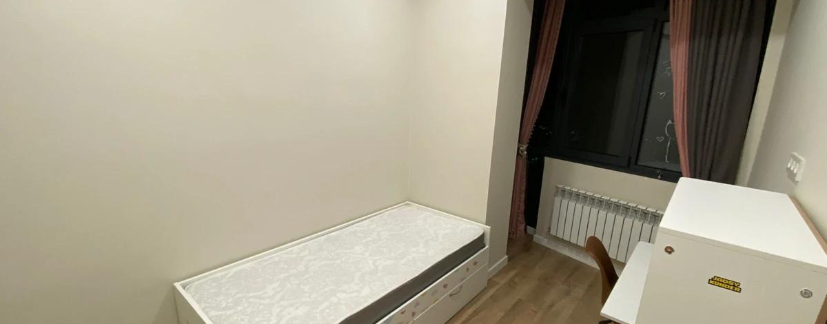 3-комнатная квартира, 80 м², 2/13 этаж, Ади Шарипова