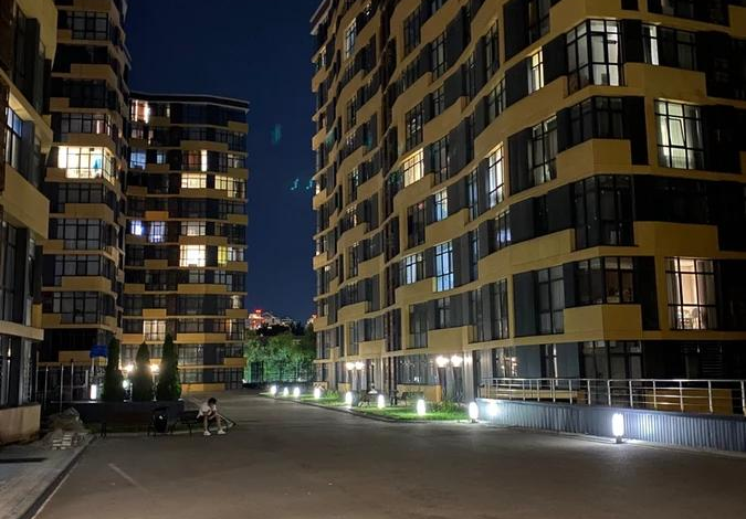 3-комнатная квартира, 80 м², 2/13 этаж, Ади Шарипова