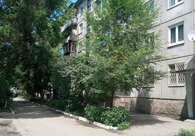 4-комнатная квартира · 60 м² · 5/5 этаж, Беспалова 49