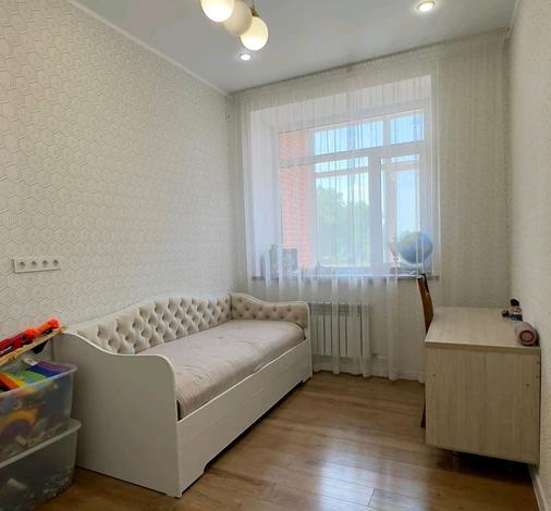 3-комнатная квартира · 95 м² · 1/4 этаж, теплова 1/6