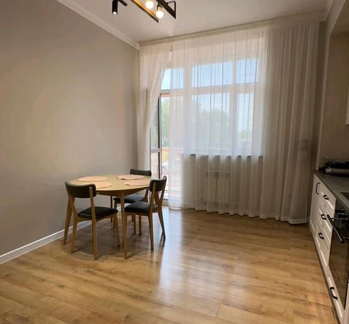 3-комнатная квартира · 95 м² · 1/4 этаж, теплова 1/6