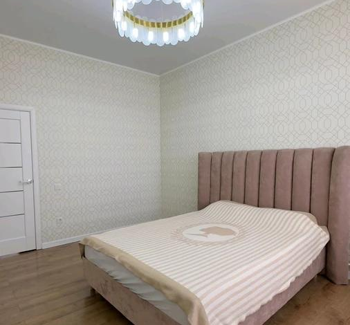 3-комнатная квартира · 95 м² · 1/4 этаж, теплова 1/6