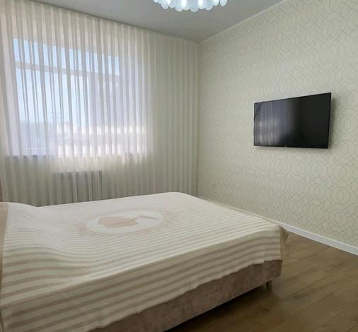 3-комнатная квартира · 95 м² · 1/4 этаж, теплова 1/6