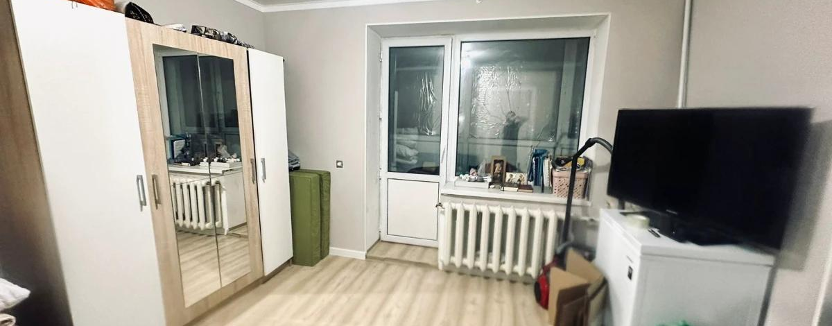 2-комнатная квартира, 43 м², 6/6 этаж, азербаева 6