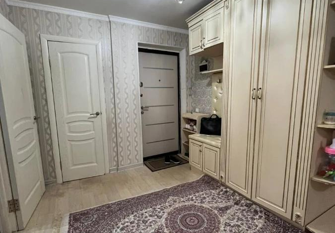 2-комнатная квартира, 70 м², 10/10 этаж, Кумисбекова