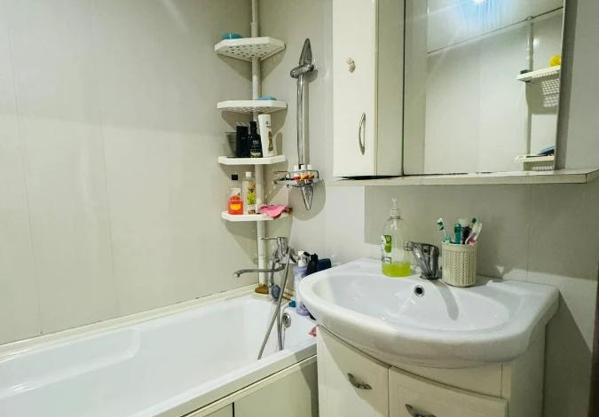 3-комнатная квартира, 62 м², 5/5 этаж, Пр. Абылай Хан 6/3