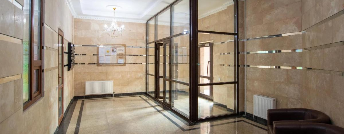4-комнатная квартира, 230 м², 3/8 этаж, Мангилик Ел 27
