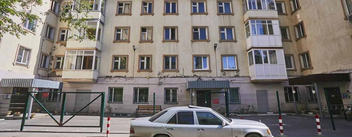 6-комнатная квартира, 192 м², 4/5 этаж, Женис 17а