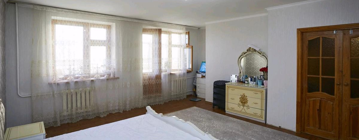 6-комнатная квартира, 192 м², 4/5 этаж, Женис 17а