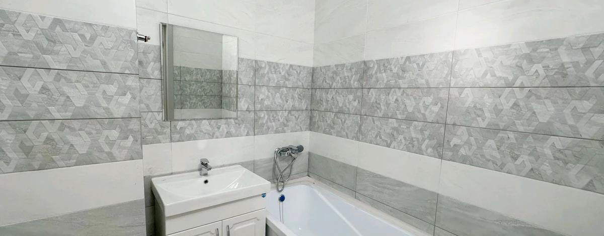 2-комнатная квартира, 68 м², 3/3 этаж, Какимбек Салыков 42
