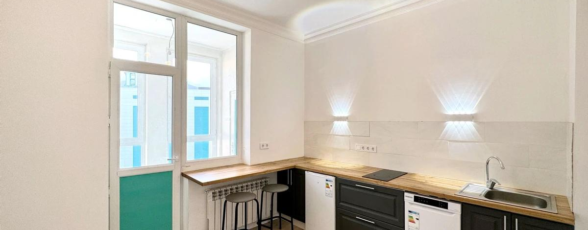 2-комнатная квартира, 68 м², 3/3 этаж, Какимбек Салыков 42