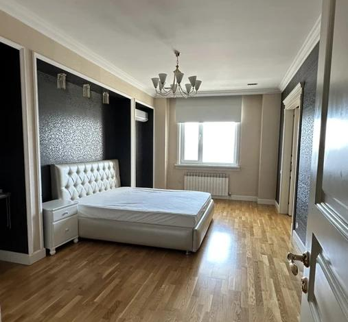 5-комнатная квартира, 192 м², 11/13 этаж, Туркестан 8