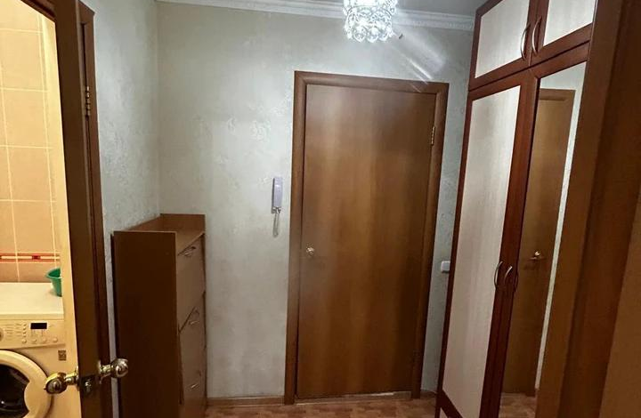 1-комнатная квартира, 28 м², 4/5 этаж, Манаса 20/2