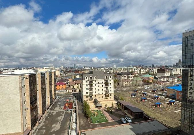 1-комнатная квартира, 43 м², 8/13 этаж, Максут Нарикбаев