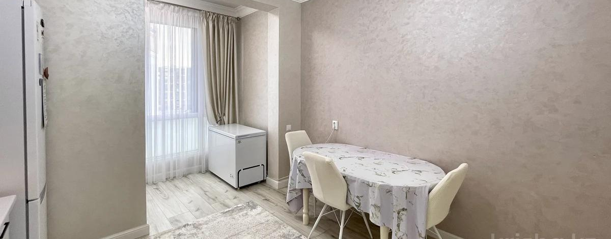 3-комнатная квартира, 100 м², 6/10 этаж, Бектурова 1/2