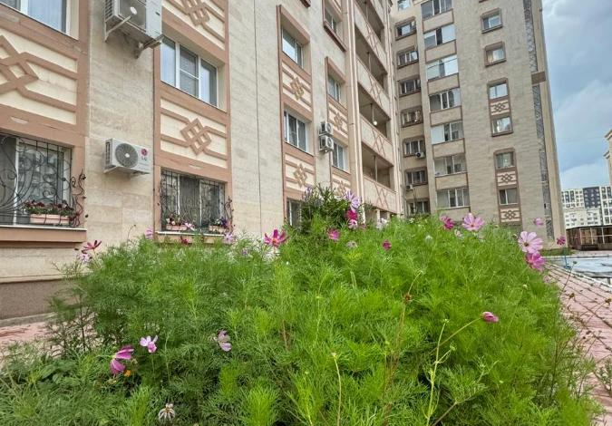 3-комнатная квартира, 107.15 м², 6/9 этаж, Нажимеденова 14г