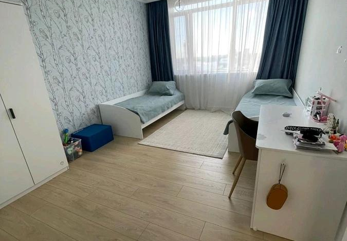 3-комнатная квартира · 100 м² · 6/7 этаж, Тыныбаева 6 — Бизнес класс, потолки 3м