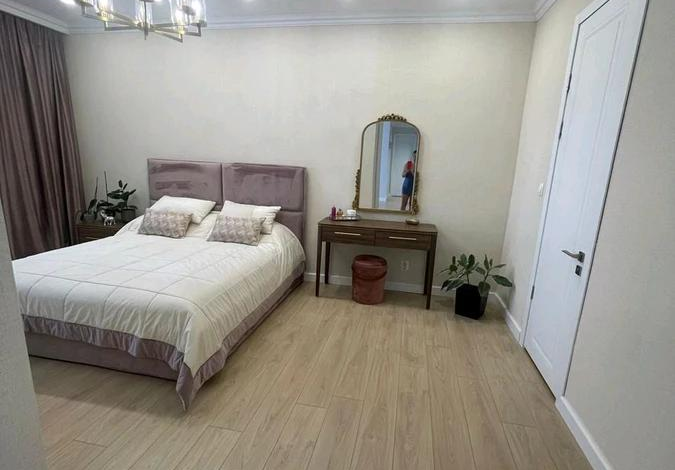3-комнатная квартира · 100 м² · 6/7 этаж, Тыныбаева 6 — Бизнес класс, потолки 3м