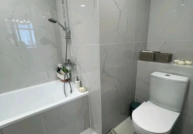 3-комнатная квартира · 100 м² · 6/7 этаж, Тыныбаева 6 — Бизнес класс, потолки 3м