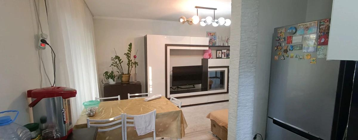 3-комнатная квартира, 65 м², 4/4 этаж, мкр Коктем-2