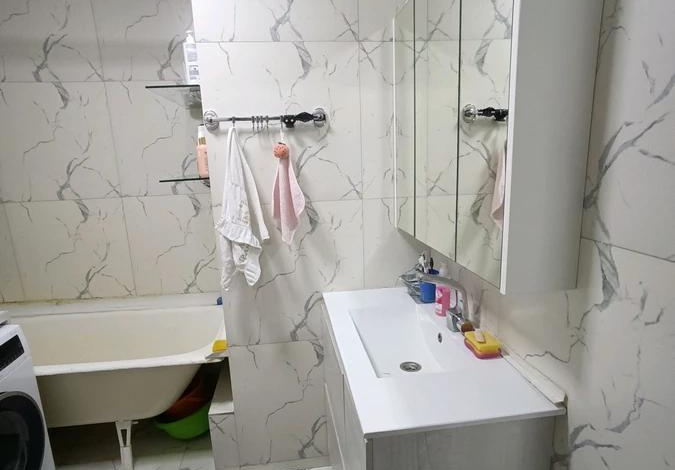 3-комнатная квартира, 65 м², 4/4 этаж, мкр Коктем-2