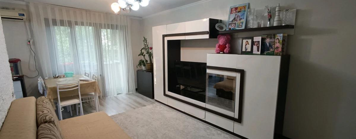3-комнатная квартира, 65 м², 4/4 этаж, мкр Коктем-2