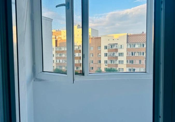 3-комнатная квартира, 75 м², 4/9 этаж, Азербаева 16